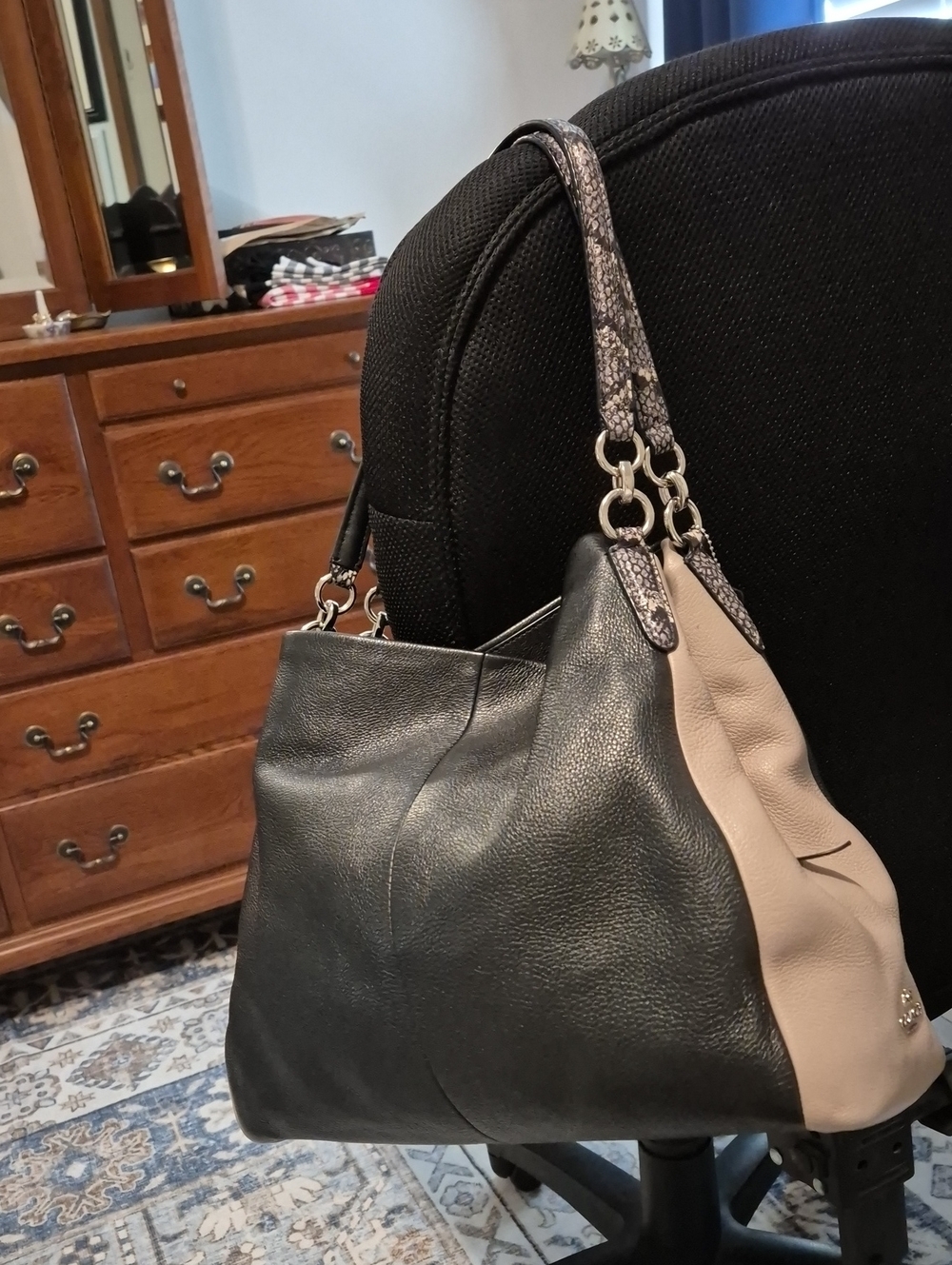 COACH Black and Gray Leather Shoulder Bag